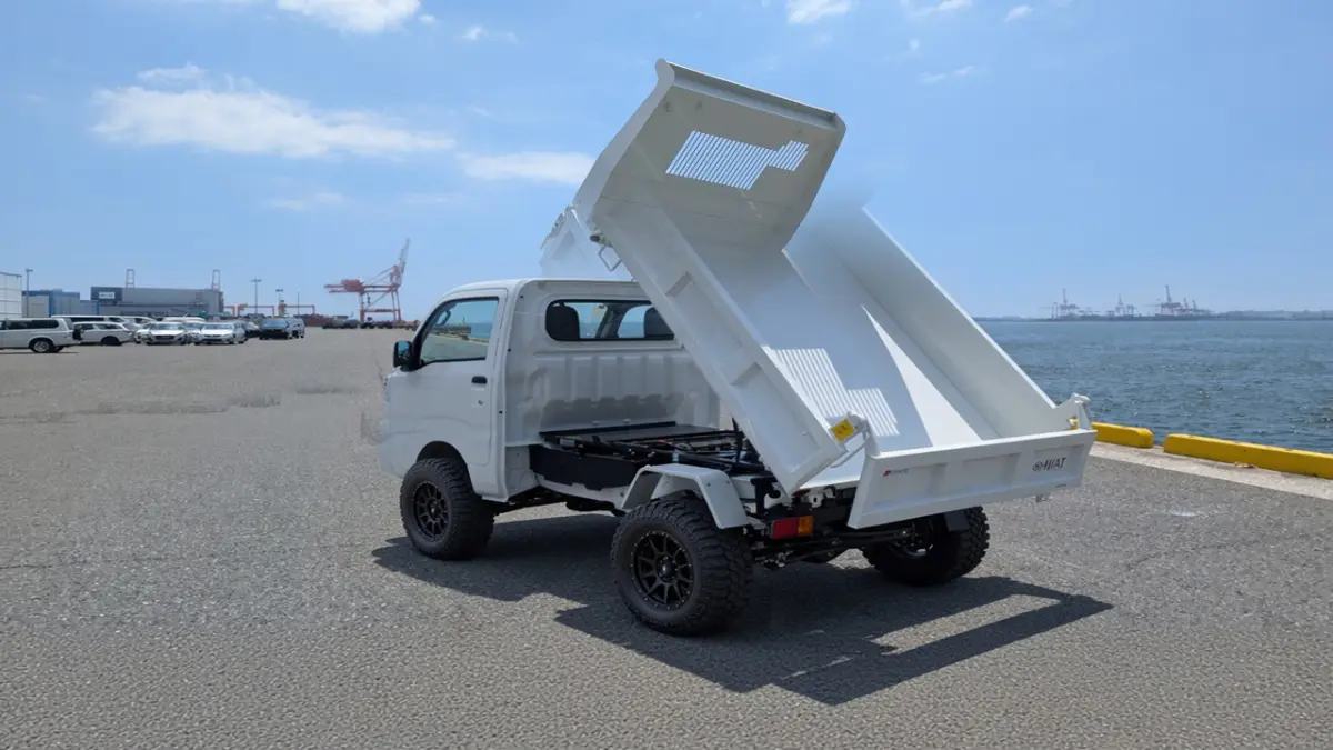 2024 Daihatsu Hijet HD Dump, a whiteout off-road Kei Truck, for sale at Mini Monsters USA in St. George, UT (photo 2 of 12)