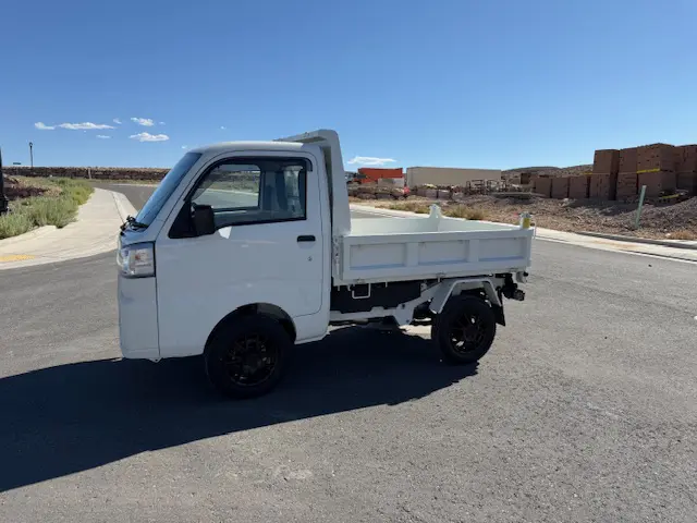 2024 Daihatsu Hijet HD Dump, an off-road Kei Truck, for sale at Mini Monsters USA in St. George, UT (photo 8 of 12)