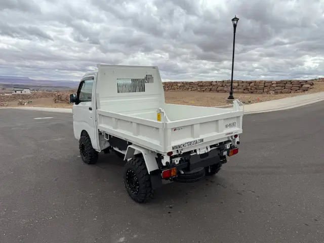 2024 Daihatsu Hijet HD Dump, a whiteout off-road Kei Truck, for sale at Mini Monsters USA in St. George, UT (photo 7 of 12)
