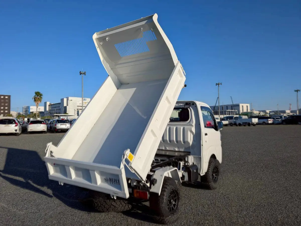 2024 Daihatsu Hijet HD Dump, a whiteout off-road Kei Truck, for sale at Mini Monsters USA in St. George, UT (photo 8 of 12)