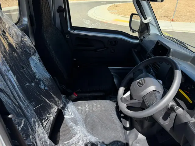 2024 Daihatsu Hijet Jumbo, a silver off-road Kei Truck, for sale at Mini Monsters USA in St. George, UT (photo 8 of 10)