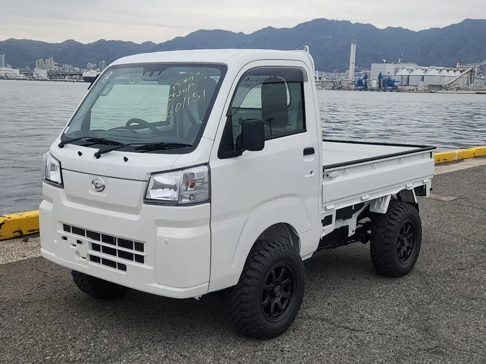 2024 Daihatsu Hijet, a whiteout off-road Kei Truck, for sale at Mini Monsters USA in St. George, UT (photo 7 of 12)