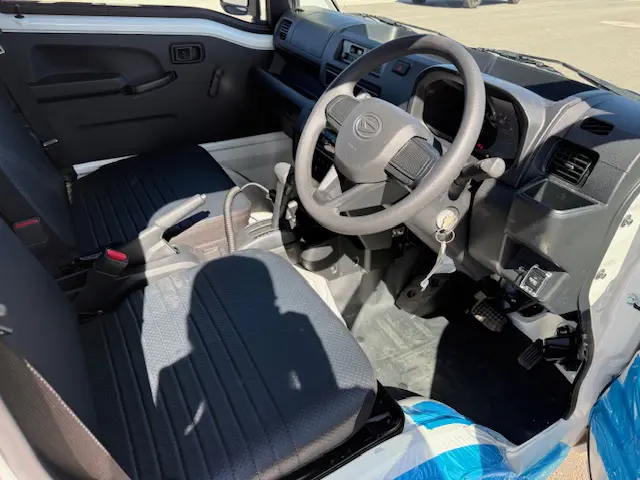2025 Daihatsu Hijet HD Dump, a whiteout off-road Kei Truck, for sale at Mini Monsters USA in St. George, UT (photo 3 of 12)