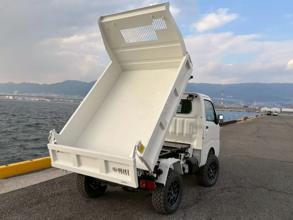 2025 Daihatsu Hijet HD Dump, a whiteout off-road Kei Truck, for sale at Mini Monsters USA in St. George, UT (photo 4 of 12)