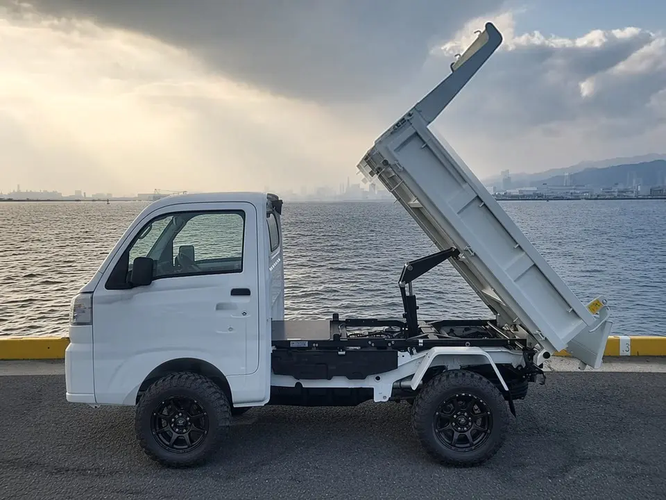 2025 Daihatsu Hijet HD Dump, a whiteout off-road Kei Truck, for sale at Mini Monsters USA in St. George, UT (photo 10 of 12)