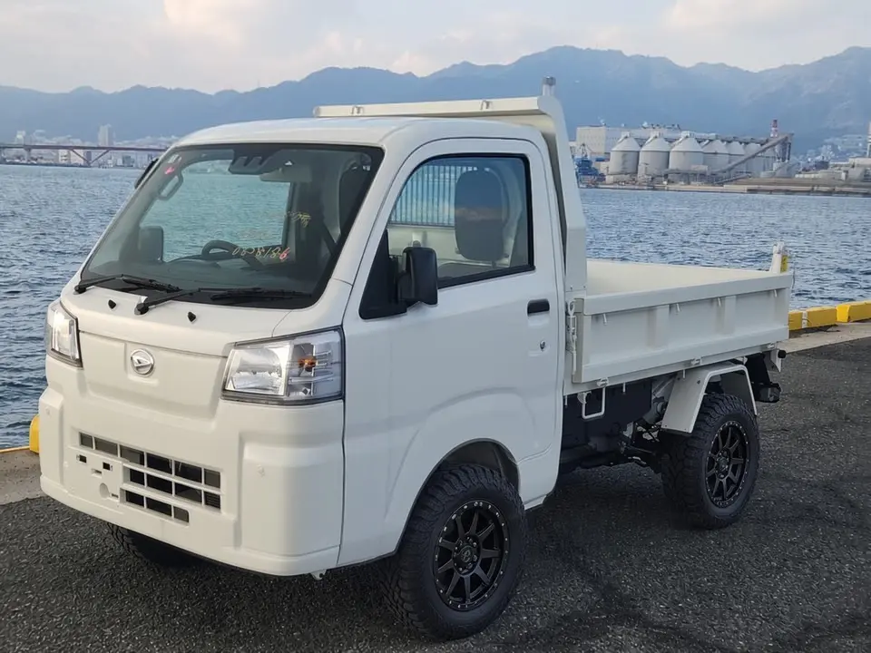 2025 Daihatsu Hijet HD Dump, a whiteout off-road Kei Truck, for sale at Mini Monsters USA in St. George, UT (photo 7 of 12)