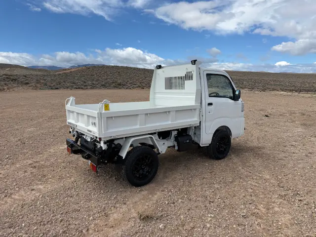 2025 Daihatsu Hijet HD Dump, a whiteout off-road Kei Truck, for sale at Mini Monsters USA in St. George, UT (photo 8 of 12)