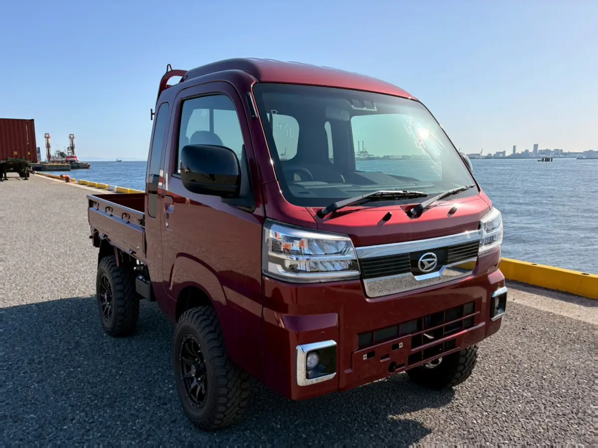 2025 Daihatsu Hijet Jumbo, a red off-road Kei Truck, for sale at Mini Monsters USA in St. George, UT (photo 4 of 12)
