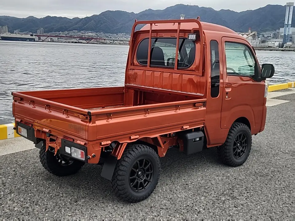 2025 Daihatsu Hijet Jumbo, a desert orange off-road Kei Truck, for sale at Mini Monsters USA in St. George, UT (photo 12 of 12)
