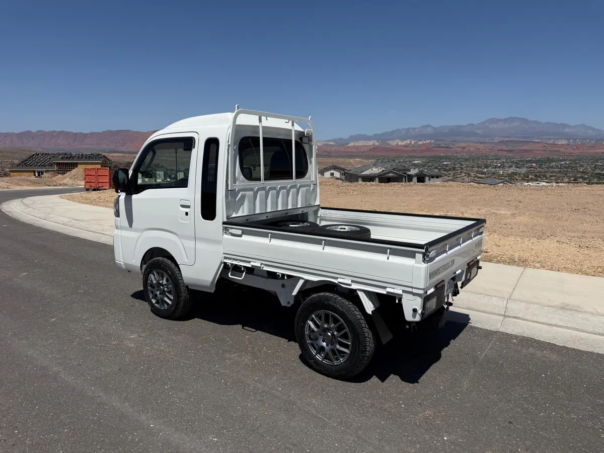 2025 Daihatsu Hijet Jumbo, a whiteout off-road Kei Truck, for sale at Mini Monsters USA in St. George, UT (photo 4 of 12)
