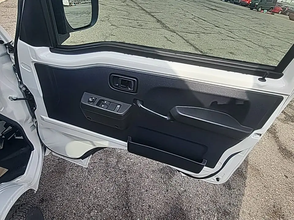 2025 Daihatsu Hijet Jumbo, a whiteout off-road Kei Truck, for sale at Mini Monsters USA in St. George, UT (photo 10 of 12)