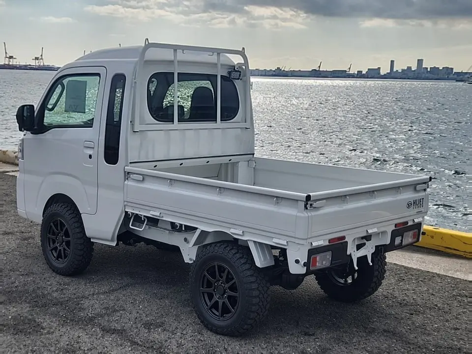 2025 Daihatsu Hijet Jumbo, a whiteout off-road Kei Truck, for sale at Mini Monsters USA in St. George, UT (photo 12 of 12)