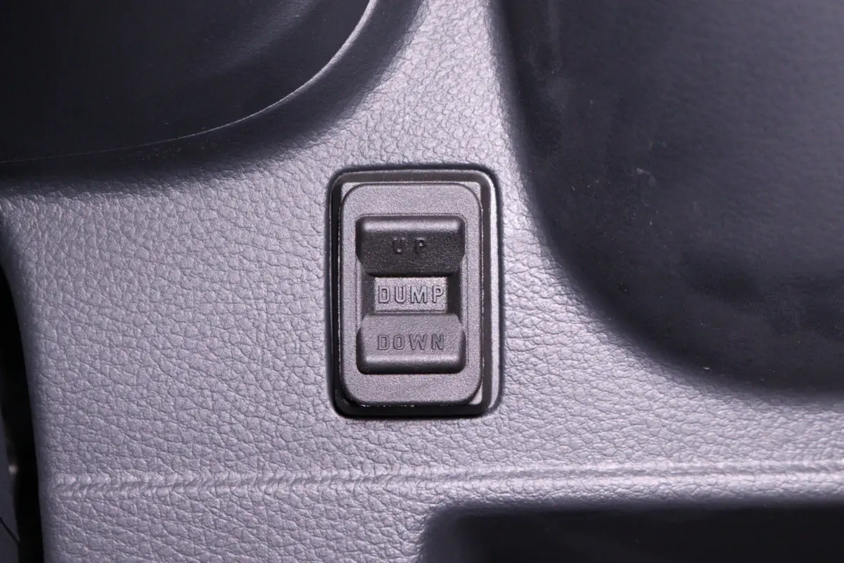 2025 Suzuki Carry Dump Bed, an off-road Kei Truck, for sale at Duncan Imports & Classic Cars in Christiansburg, VA (photo 52 of 61)