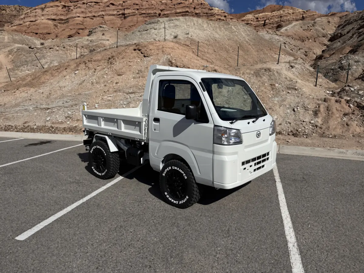 2026 Daihatsu Hijet HD Dump, a white off-road Kei Truck, for sale at Mini Monsters USA in St. George, UT (photo 2 of 12)