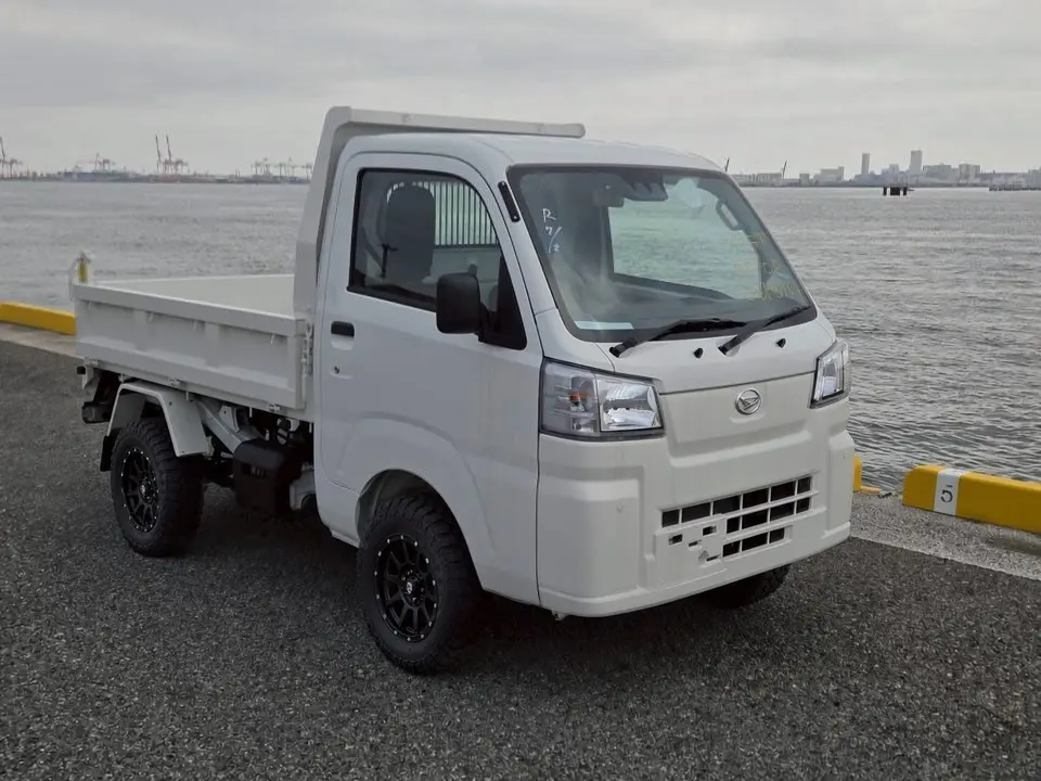 2026 Daihatsu Hijet HD Dump, a white off-road Kei Truck, for sale at Mini Monsters USA in St. George, UT (photo 9 of 12)