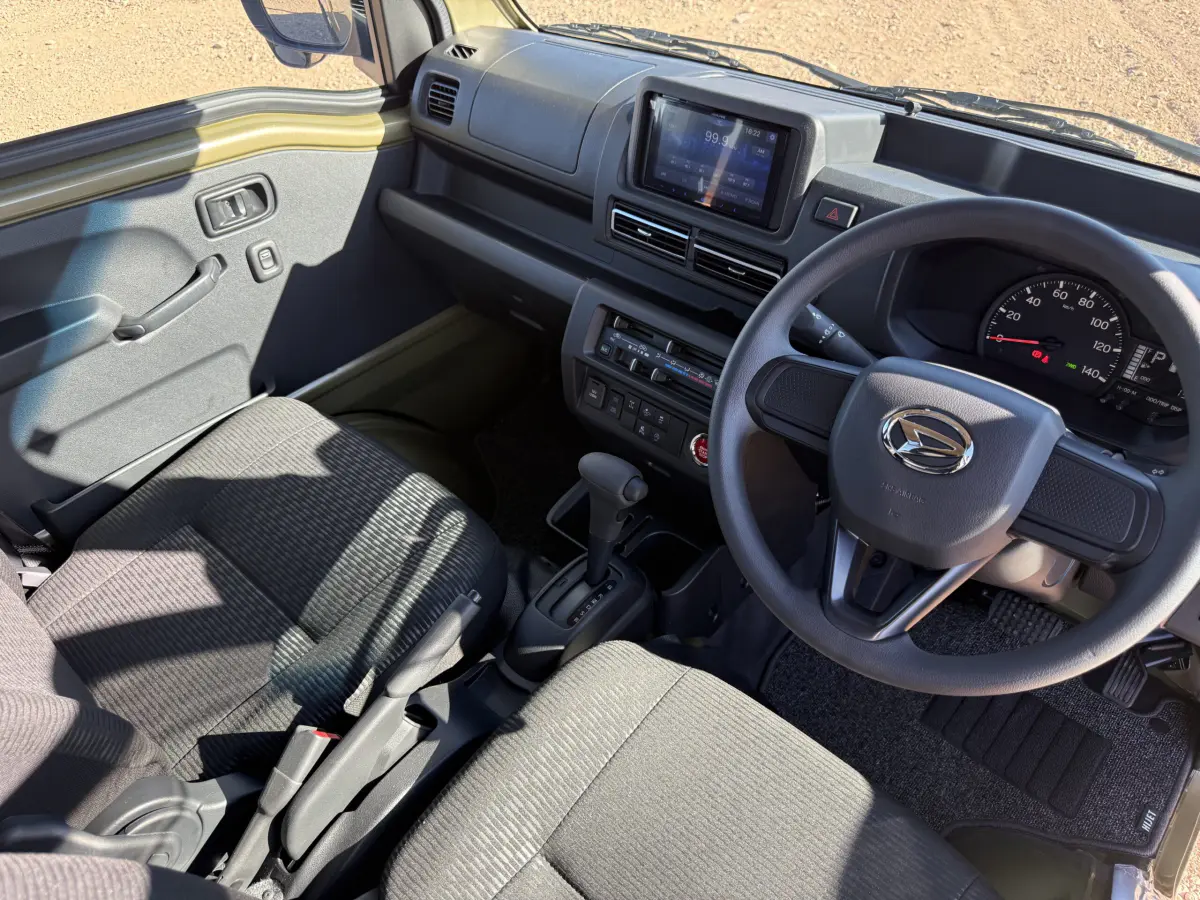 2026 Daihatsu Hijet Jumbo, a green off-road Kei Truck, for sale at Mini Monsters USA in St. George, UT (photo 11 of 12)