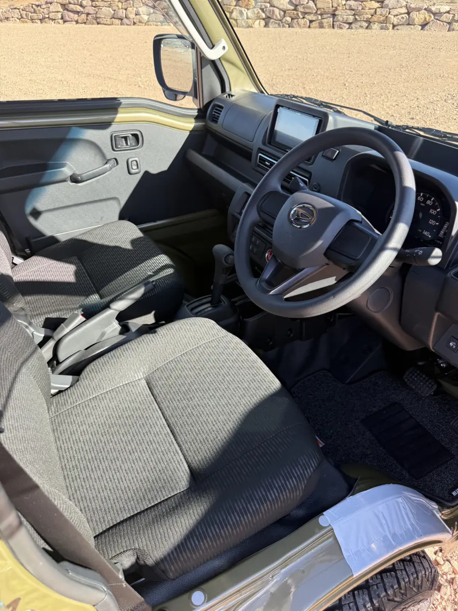 2026 Daihatsu Hijet Jumbo, a green off-road Kei Truck, for sale at Mini Monsters USA in St. George, UT (photo 9 of 12)