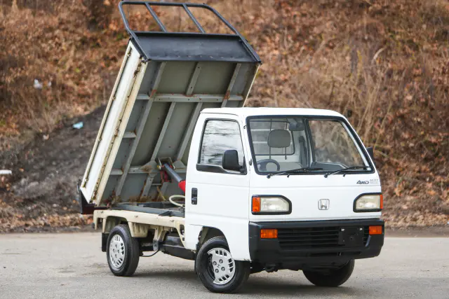 1993 Honda Acty Dump, a Kei Truck, for sale at Street Legal Mini Trucks in Philadelphia, PA
