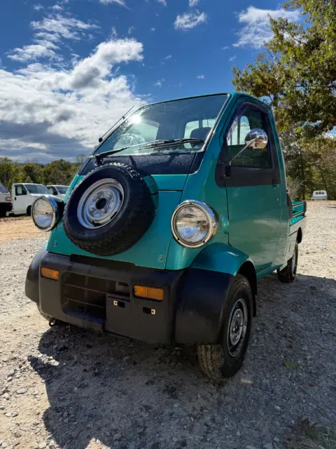1996 Daihatsu Midget, a green Kei Truck, for sale at Mayberry Mini Trucks in Mount Airy, NC