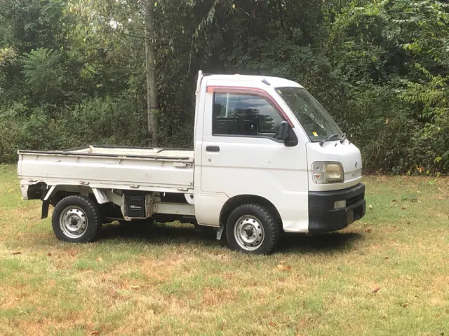 1999 Daihatsu Hijet 4x4 Kei Truck, side view, for sale at Fun Karz in North Little Rock, AR